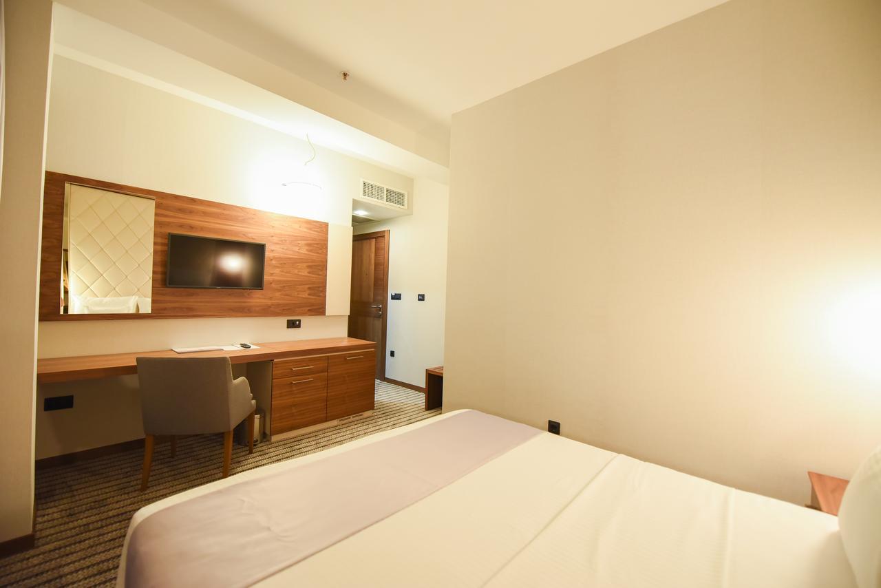 Hotel Union Ποντγορίτσα Εξωτερικό φωτογραφία